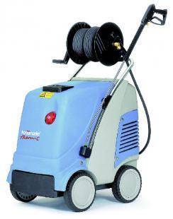 上海食品廠引進(jìn)德國(guó)進(jìn)口環(huán)保熱水清洗機(jī)，引領(lǐng)行業(yè)保潔新風(fēng)尚